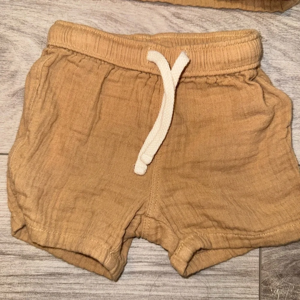 OLD NAVY Tan Baby Outfit Linen Set